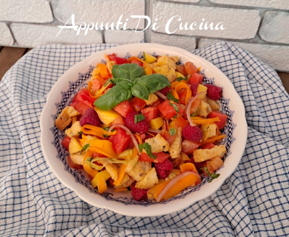 Panzanella di frutta e verdura