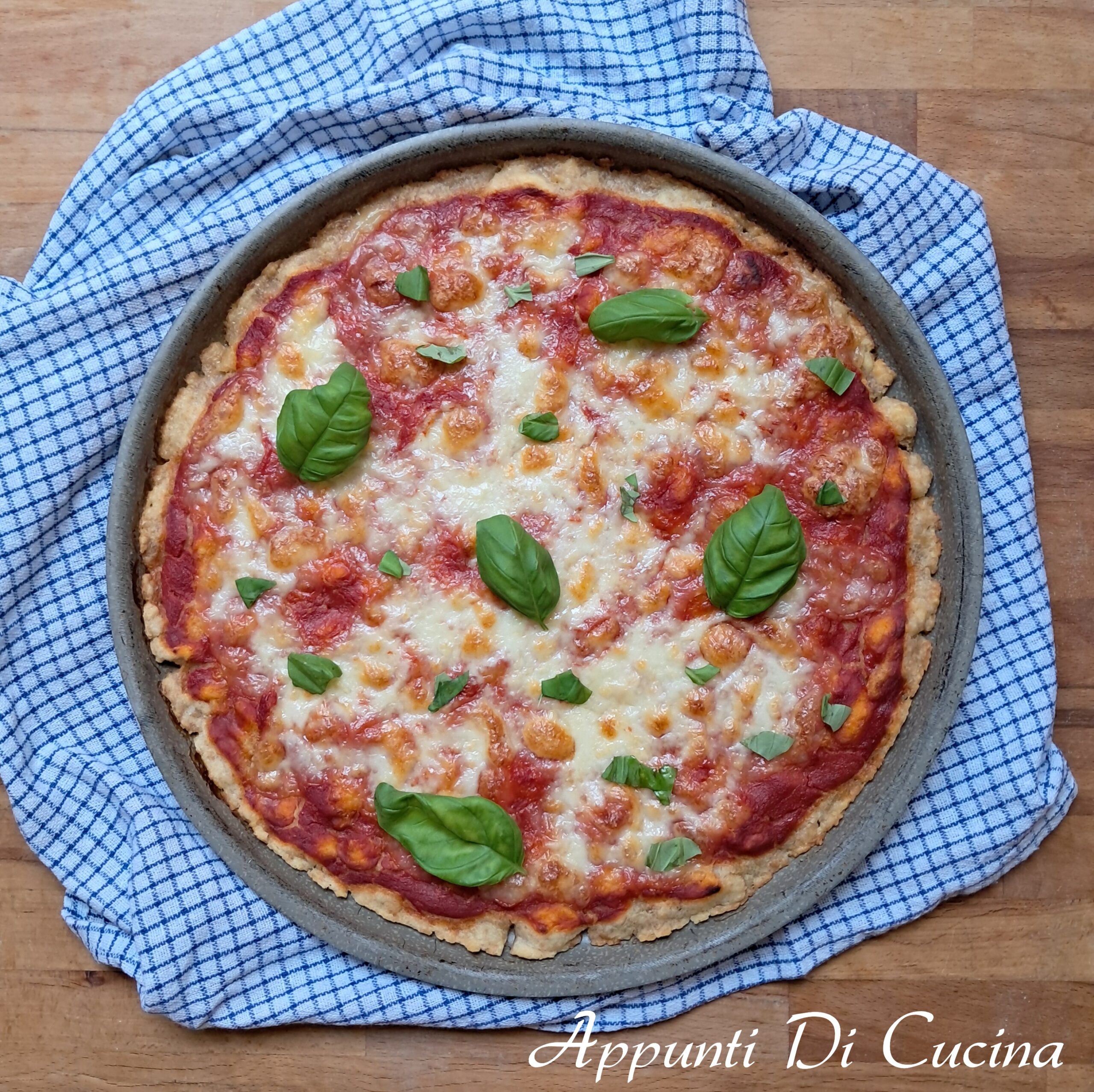 Pizza di pane