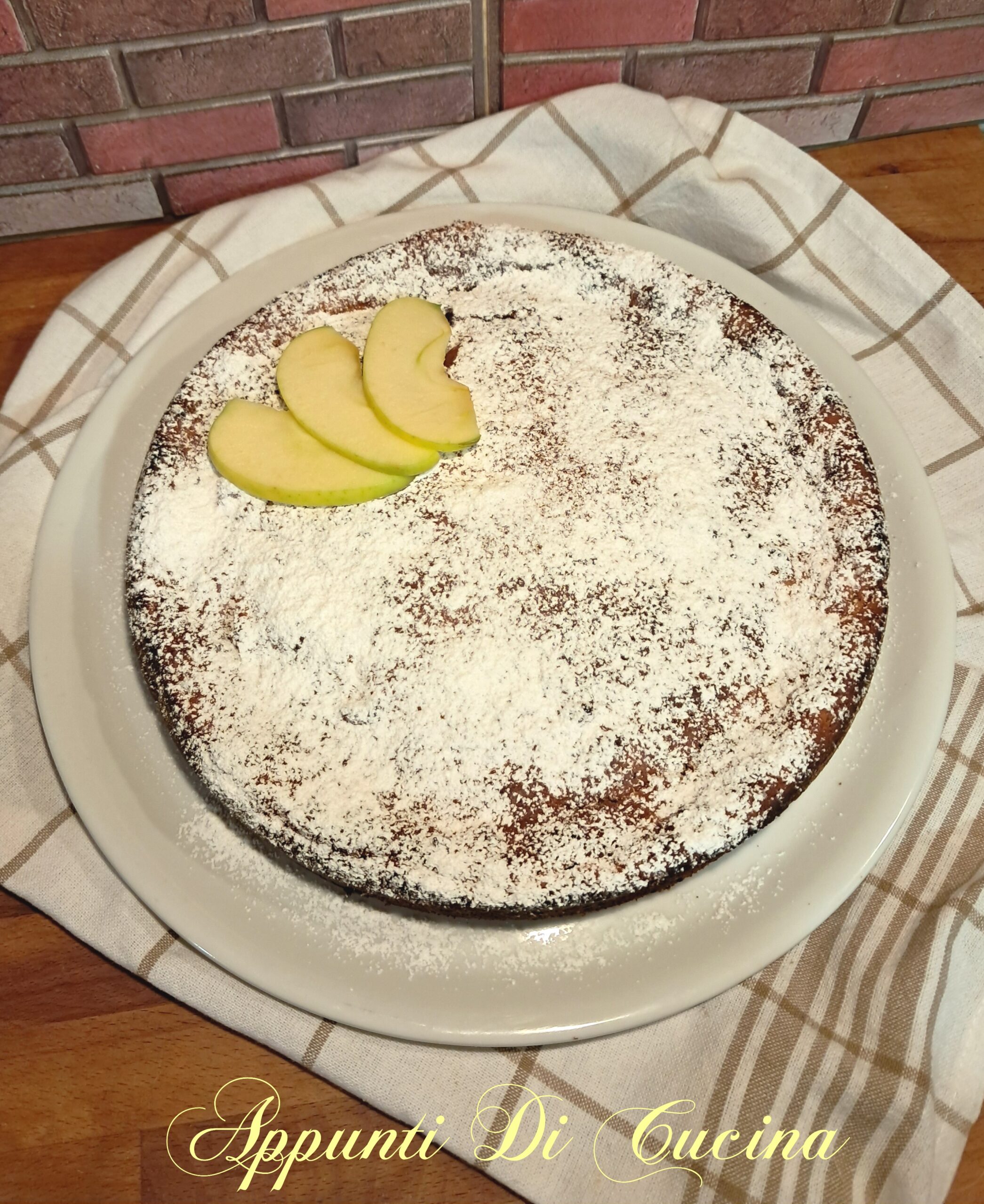 Torta di mele e panna