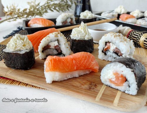 Sushi fatto in casa salmone e philadelphia