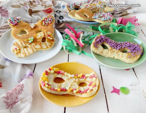 Festa di Carnevale: Pancake Festosi Mascherine Colorate
