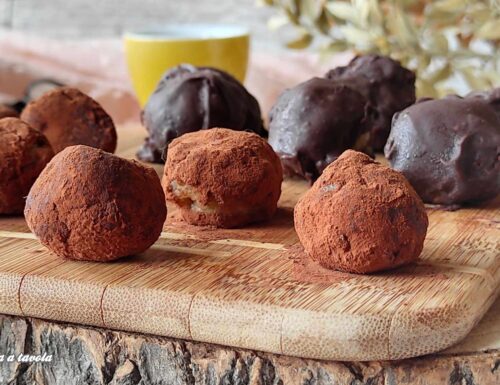 Tartufi alle banane ghiotti dolcetti senza cottura pronti in pochi minuti