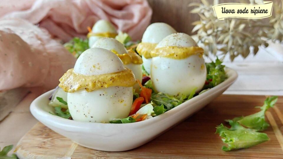 Uova sode ripiene con tonno antipasto per Pasqua