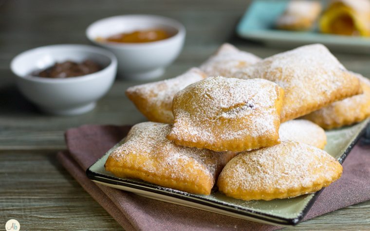 Galani ripieni – crostoli, chiacchiere, ravioli dolci, rafioli… Galani ripieni – crostoli, chiacchiere, ravioli dolci, rafioli…