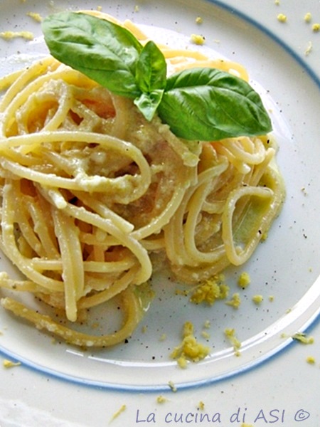 Spaghetto veloce al limone senza panna