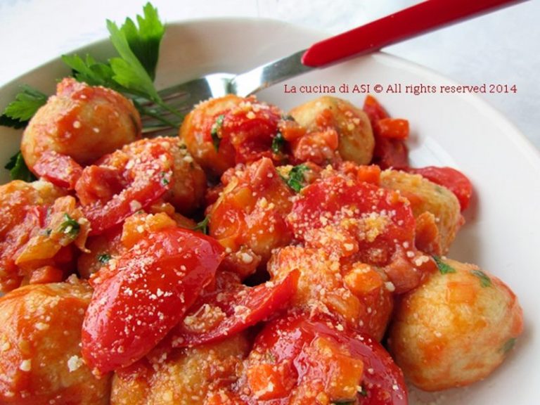 Gnocchi alla Crema di Gorgonzola Noci e Speck | La cucina di ASI