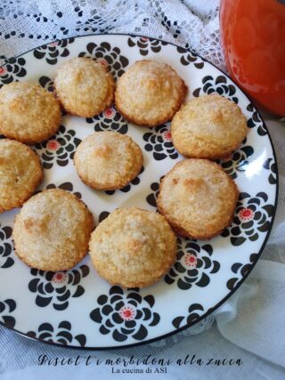 Biscotti morbidoni alla zucca e mandorle