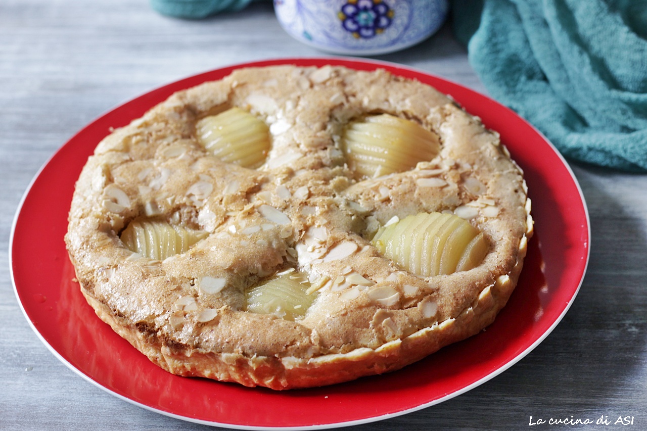 Torta di pere e crema di mandorle