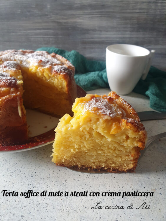 torta di mele a strati con crema pasticcera