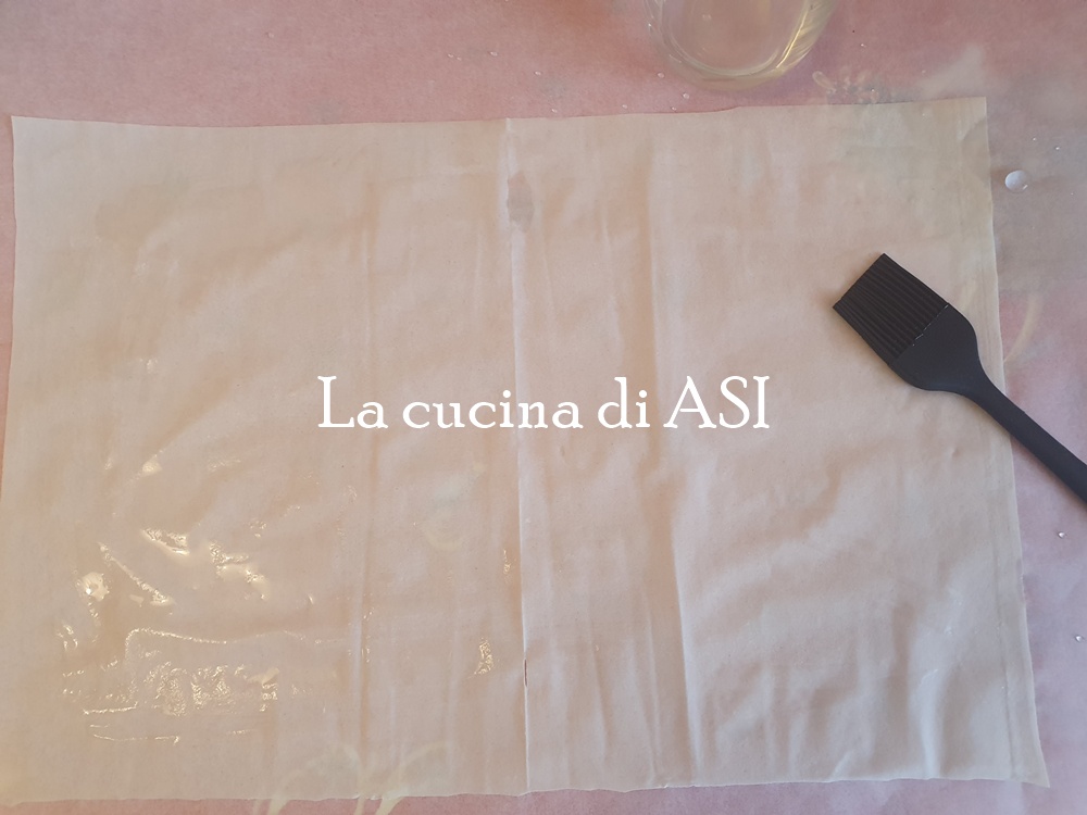 torta monoporzione a forma di girella con pasta fillo