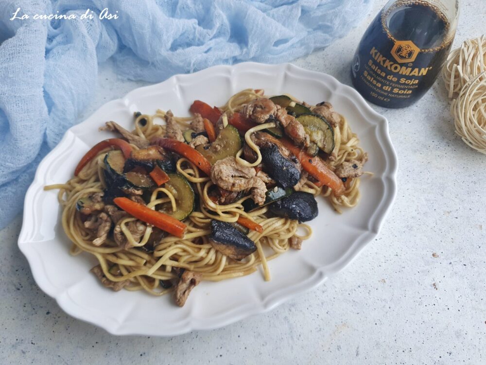 noodles piatto unico verdure e carne