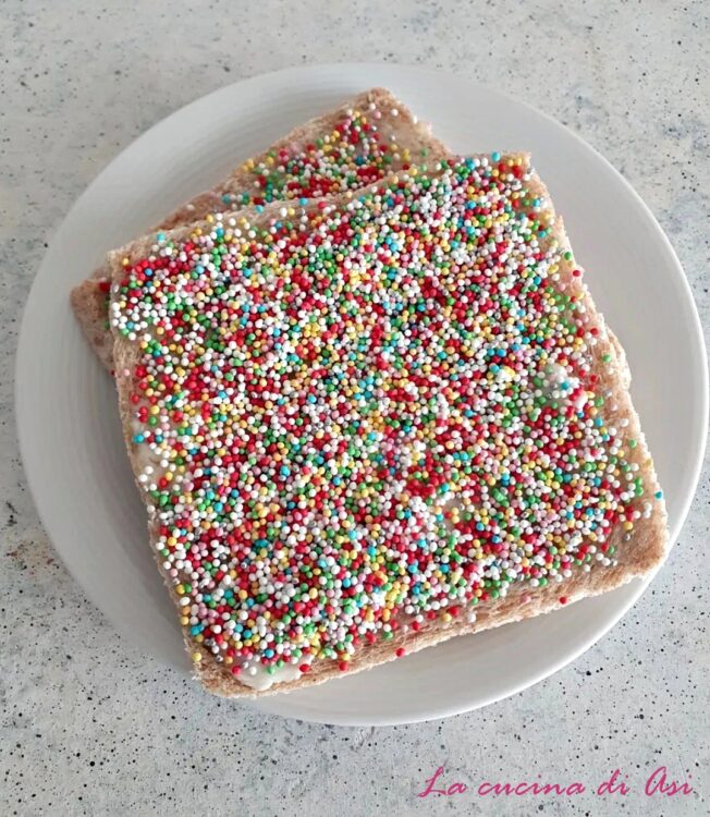 Fairy bread merenda delle fate con pancaeeè e zuccherini