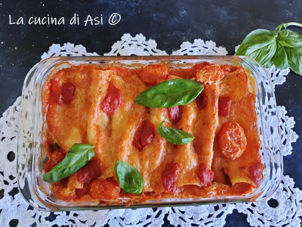 cannelloni gratinati al forno con peperoni e crema di formaggi-