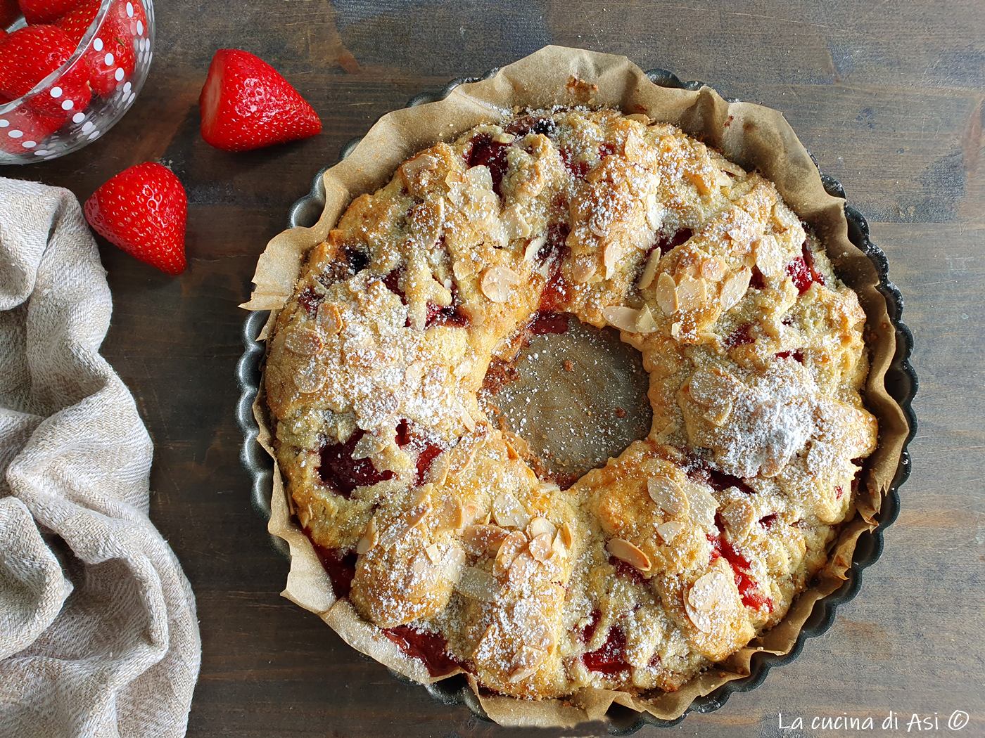 crostata sbriciolata con fragole e Nutella