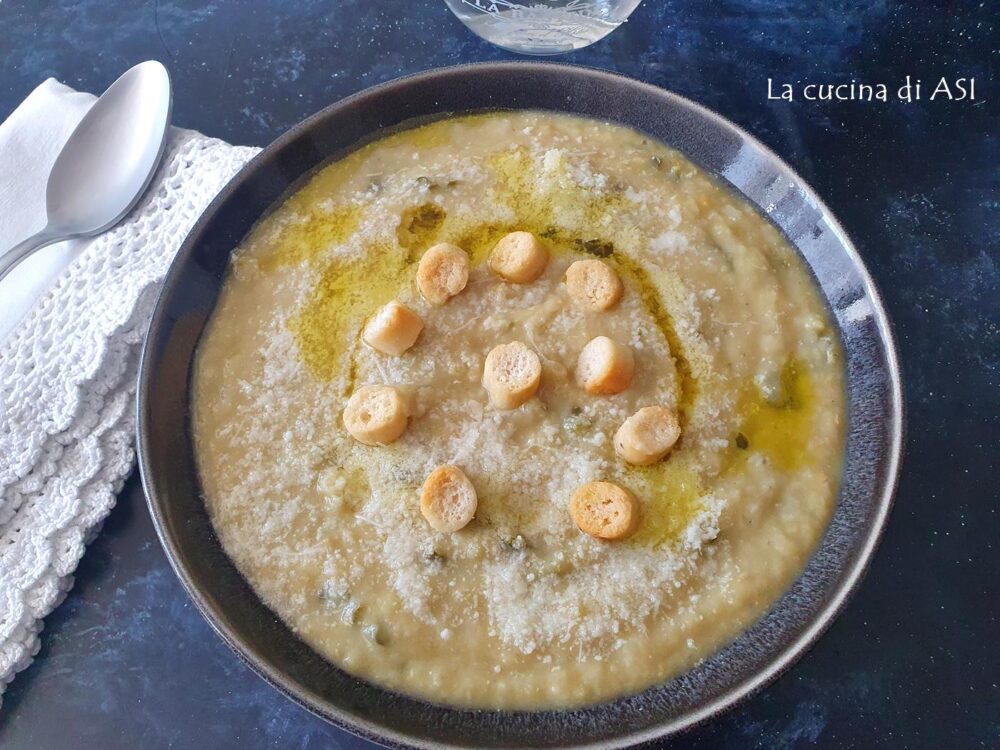 zuppa cremosa di verza e patate