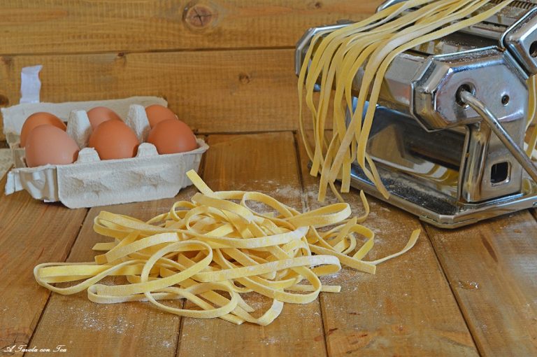 La Pasta All'uovo: Ricetta Infallibile - A Tavola Con Tea