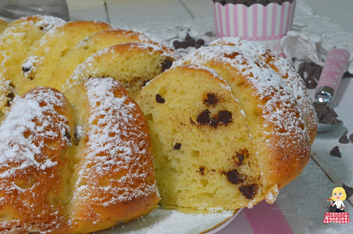 Ciambellone soffice con gocce di cioccolato che non affondano