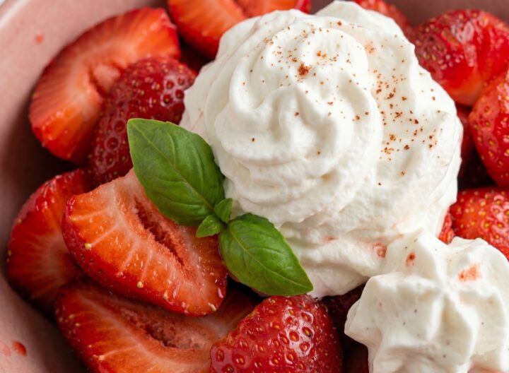 fragole con panna montata