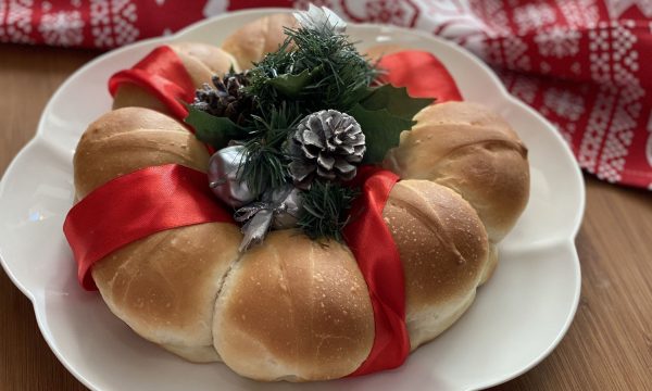 CORONA DI PANE NATALIZIA – centrotavola natalizio