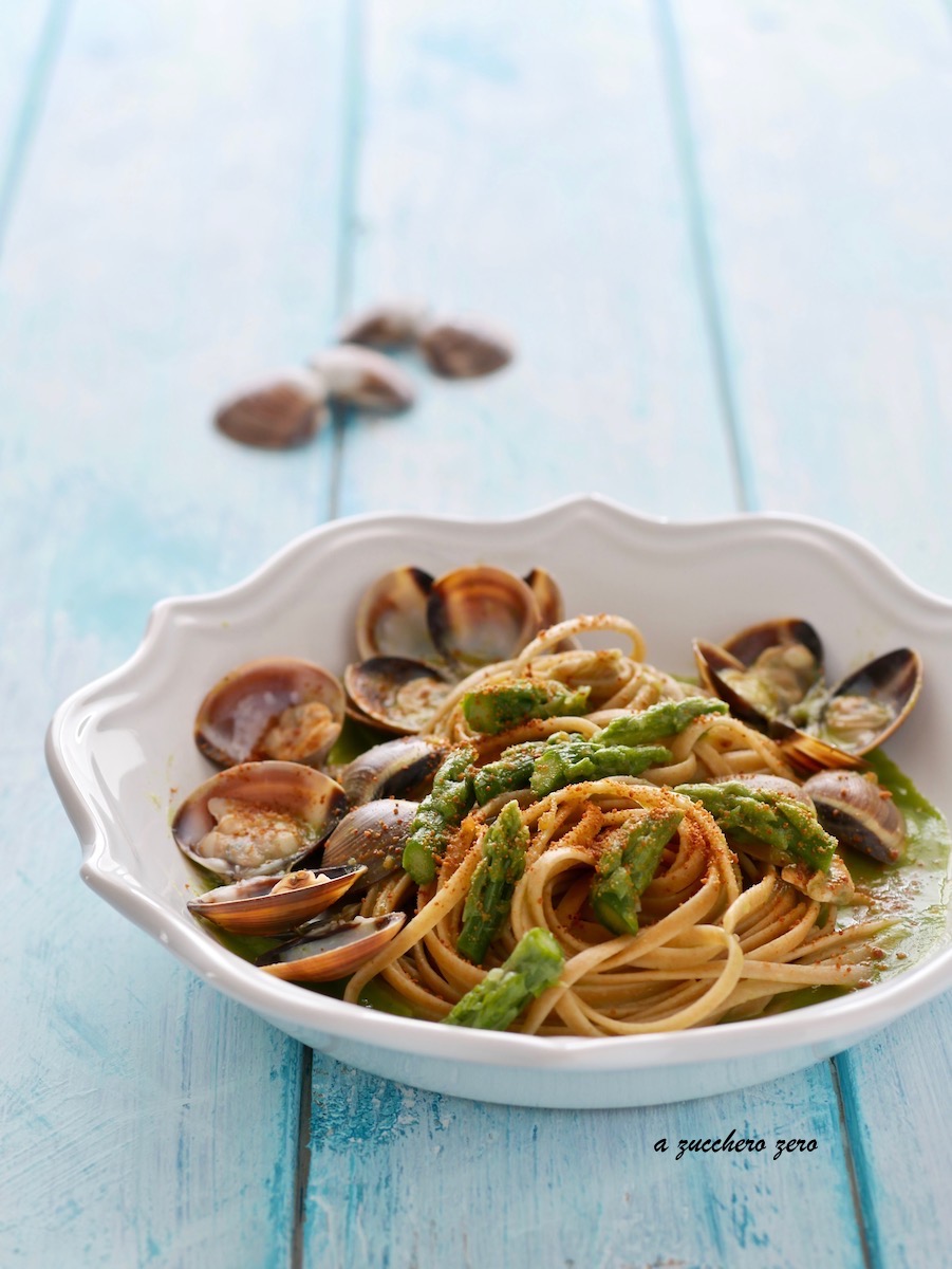 Pasta integrale vongole e asparagi con bottarga