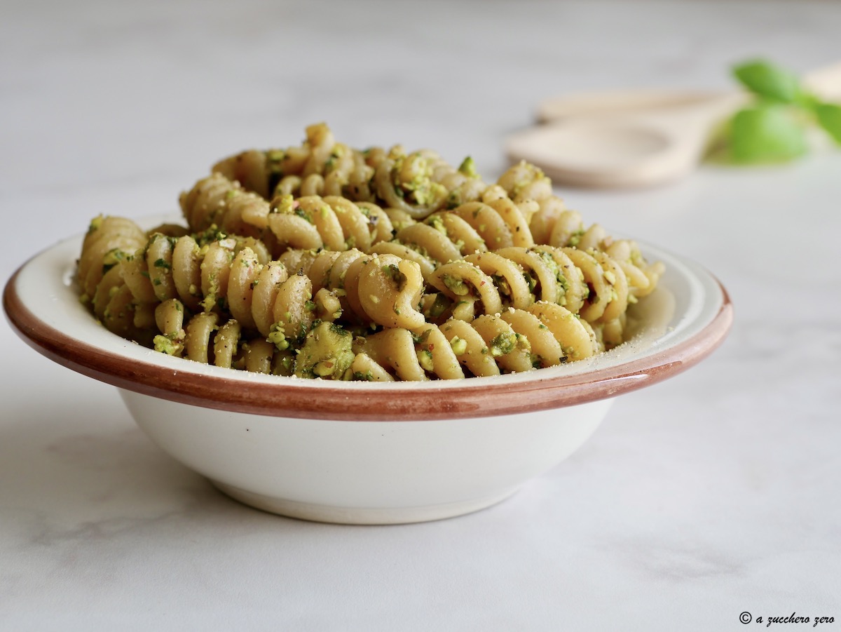 Pesto di pistacchi e basilico leggero a zucchero zero