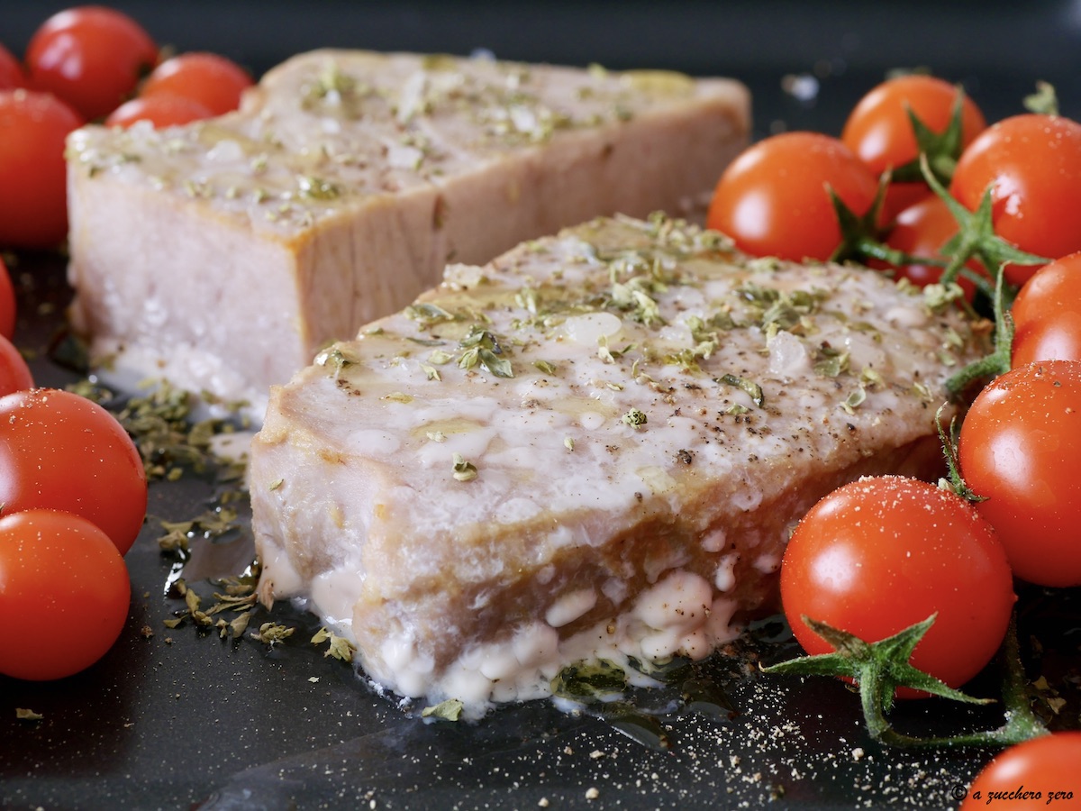 Tonno al forno con pomodorini