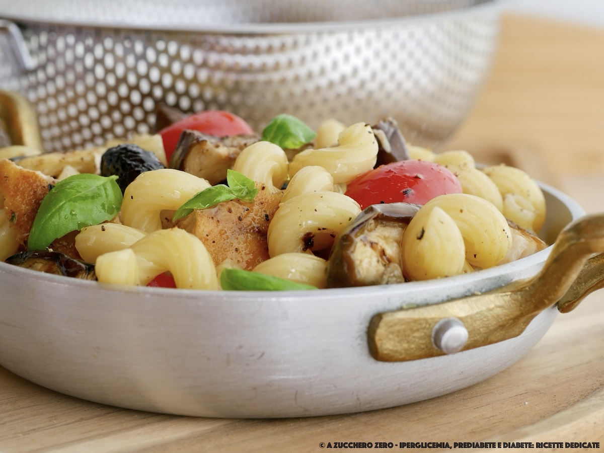 Pasta fredda con pesce spada e melanzane | insalata di pasta leggera