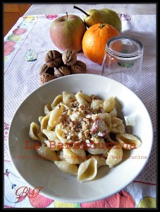 pasta gorgonzola, speck e noci, ricetta primi piatti La Barbacucina
