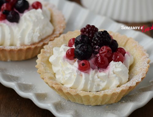 CROSTATINE ALLO YOGURT CON FRUTTI DI BOSCO