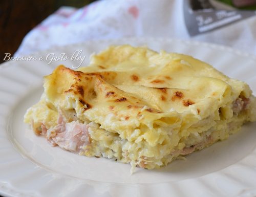 LASAGNE CON CREMA DI CAVOLFIORE SALSICCIA E PROVOLA