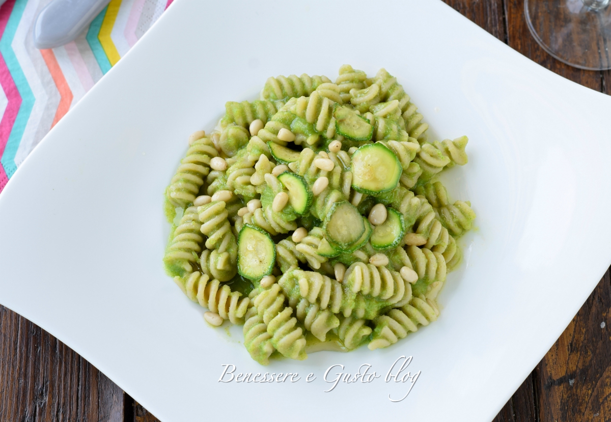 Pasta integrale con crema di zucchine ricetta light