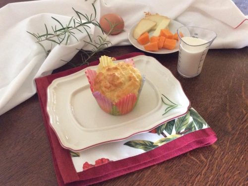 Muffins salati con zucca e rosmarino