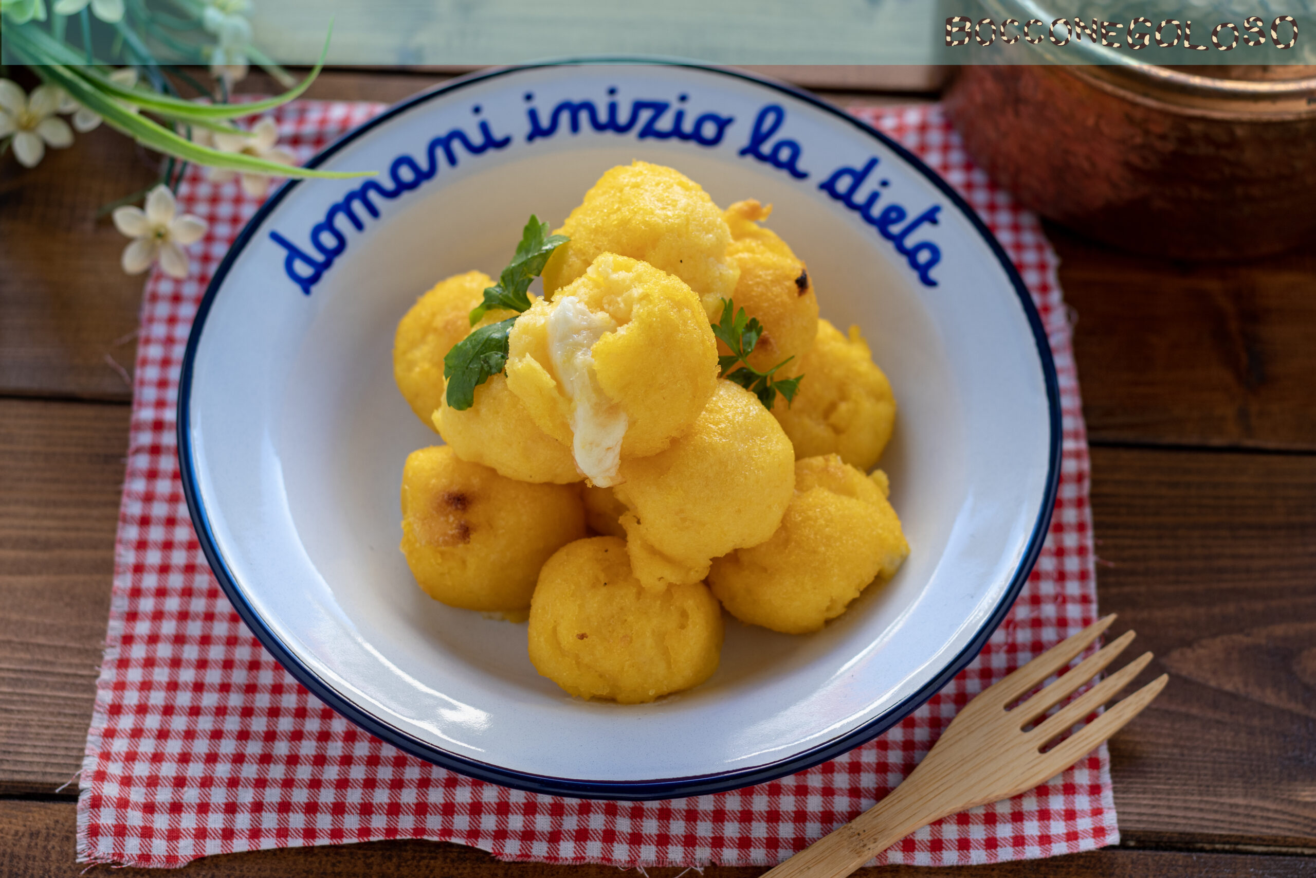Polpette di polenta con cuore filante