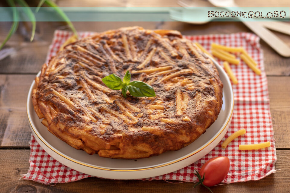 frittata di maccheroni al sugo