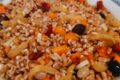 Insalata di farro appetitosa: la ricetta estiva ricca e croccante