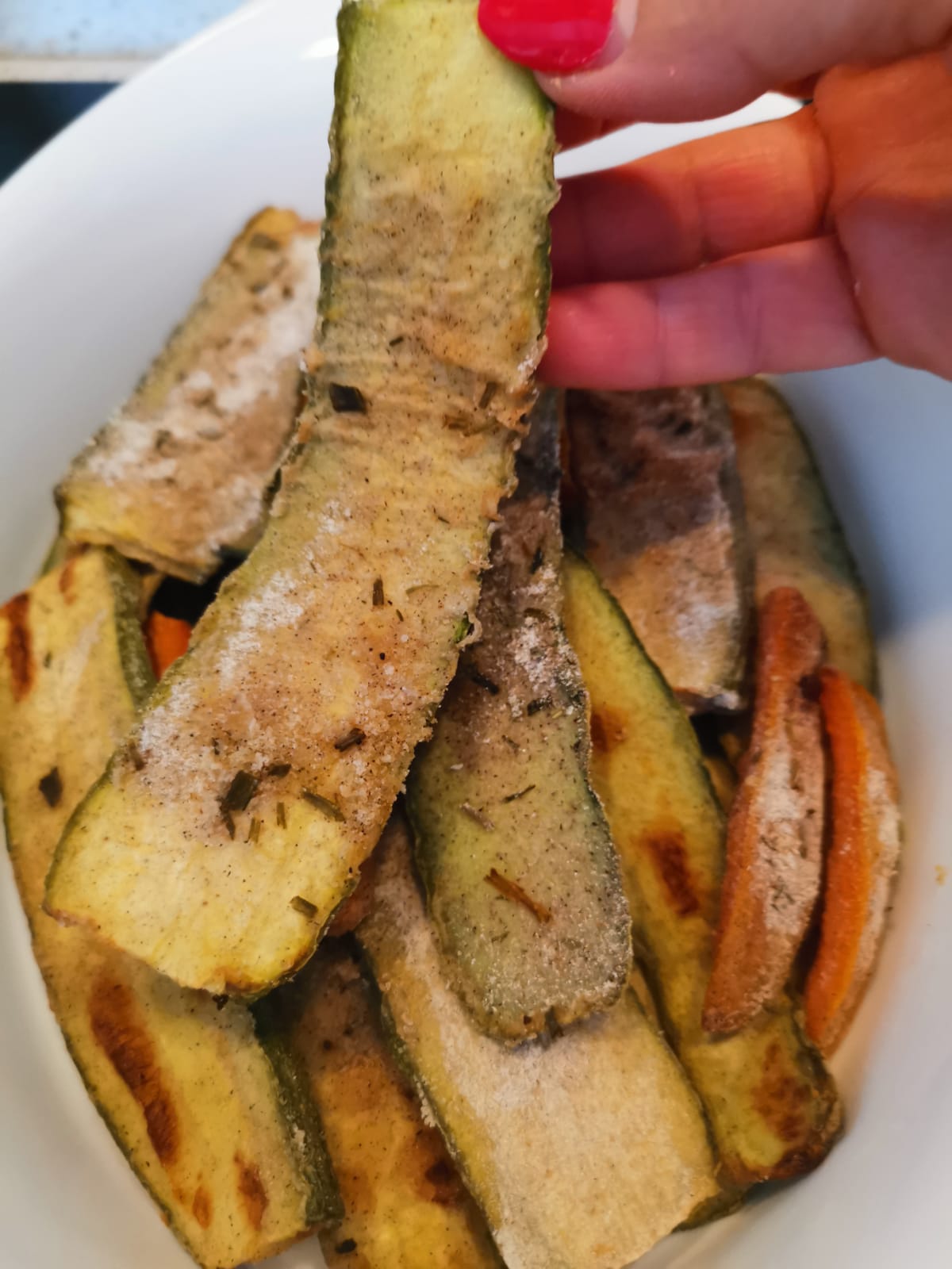 Bastoncino di zucchina al forno con panatura croccante di grano saraceno