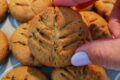 Biscotti integrali con semi di zucca e mandorle a forma di spiga