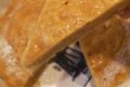 Torta al microonde con pesche e albicocche: veloce e senza forno