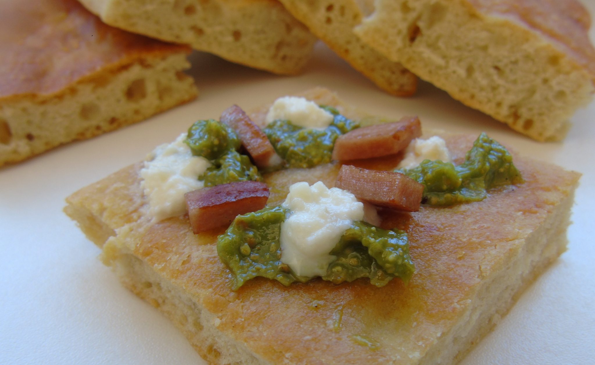 Focaccia con pistacchi mortadella e burrata CalabriaHomeMade