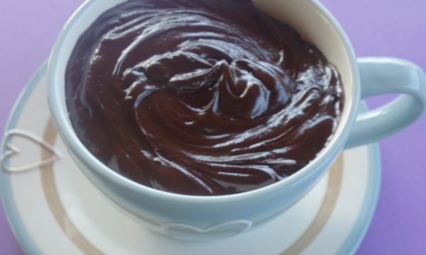 Ganache al cioccolato fondente e panna di soia