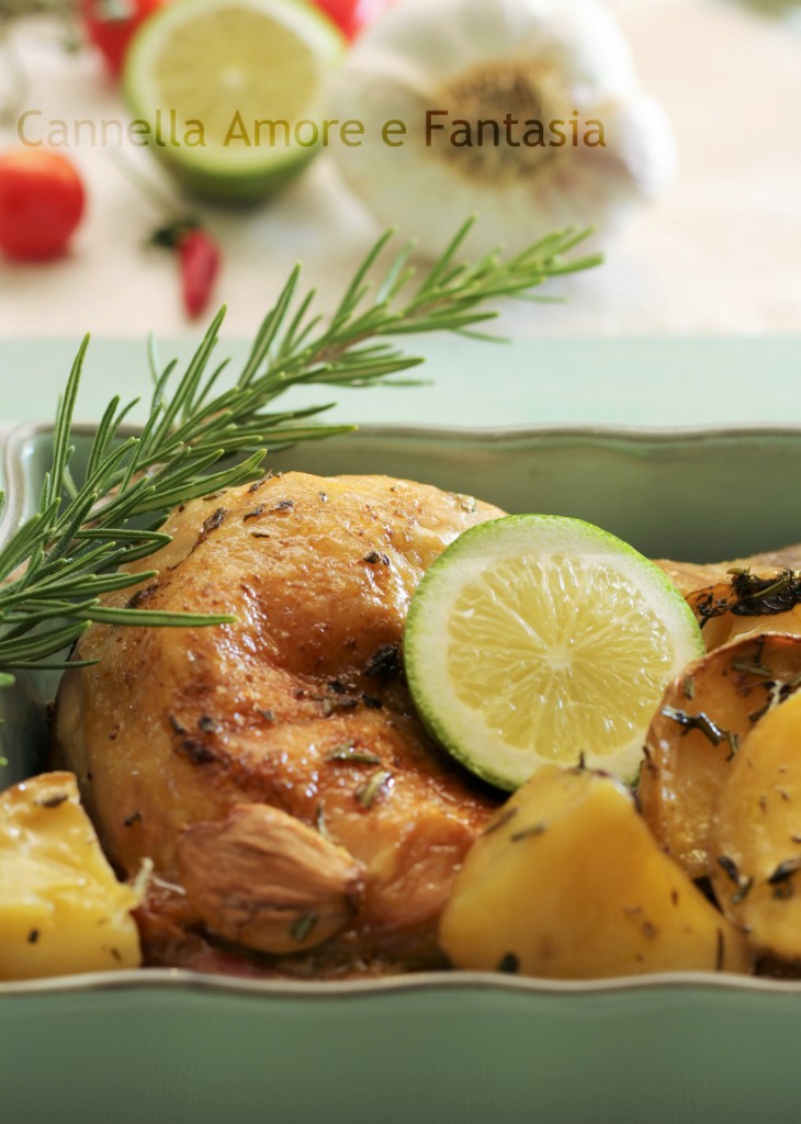 Pollo al forno al limone e erbe aromatiche con patate