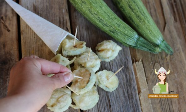 Zucchine pastellate ricetta finger food