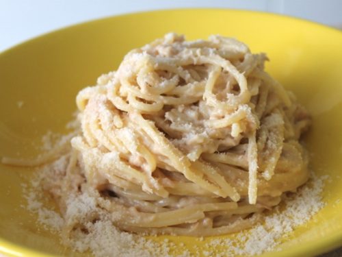 spaghetti alla crema di tonno, appetitosi e saporiti