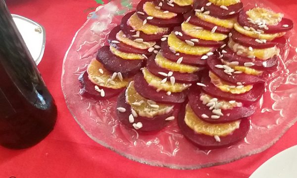 Caprese di arance e rape rosse