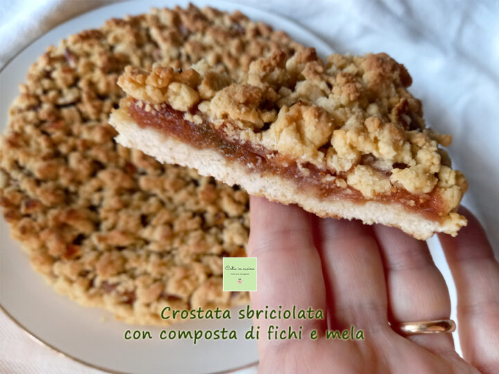 crostata sbriciolata con composta di fichi e mela - fetta