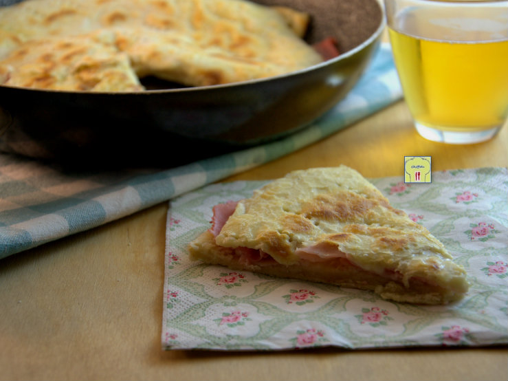 focaccia ripiena cotta in padella
