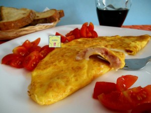 omelette crema di mortadella e formaggio