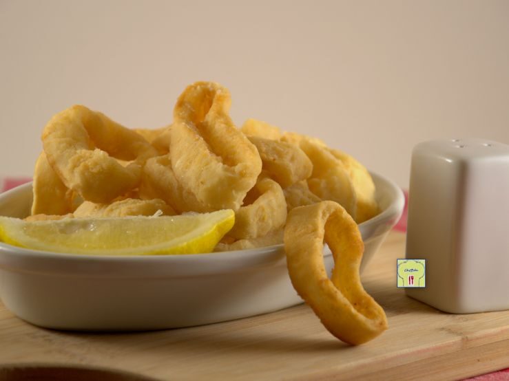 Anelli di calamaro fritti: tutti i segreti di una perfetta frittura