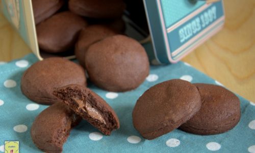 Biscotti al cacao con nutella