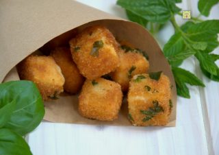 formaggio fritto alle erbe